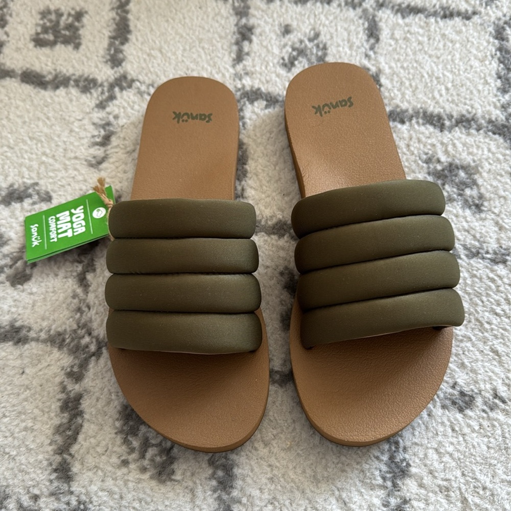 SANUK WOMEN'S PUFF N SLIDE ST DARK OLIVE - Picture 4 of 7